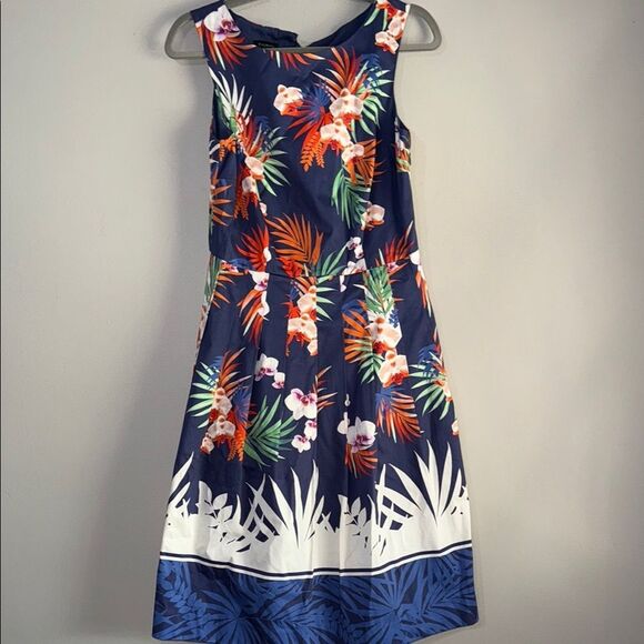 Talbots Blue and White Scoop Neck Tropical Sundress - Picture 3 of 11